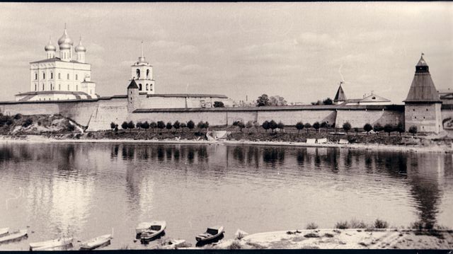 Pskov Kremlin panorama